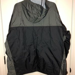 Men’s Columbia Rain Jacket